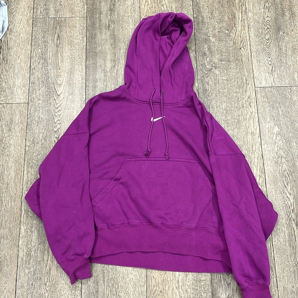Nike Women’s Sweatshirt